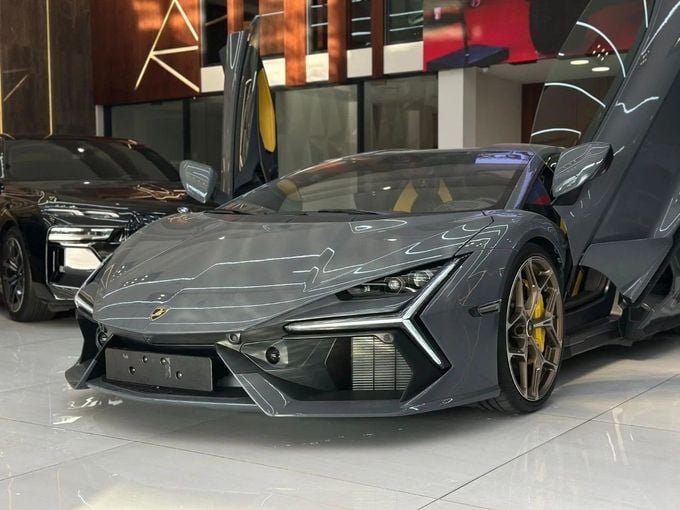 Новый Lamborghini Revuelto, 6.5 л, 2024 в Дубае от Orient Auto FZE Серый цвет. GCC | AUTO.AE