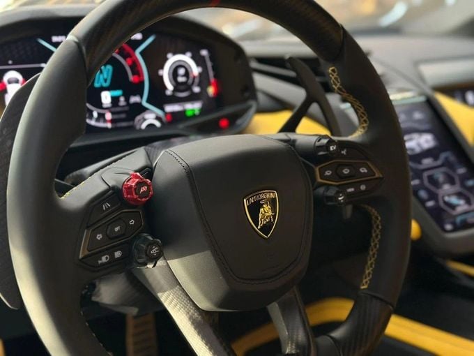 Новый Lamborghini Revuelto, 6.5 л, 2024 в Дубае от Orient Auto FZE Серый цвет. GCC | AUTO.AE