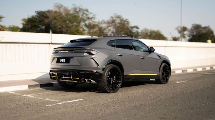 Lamborghini Urus S I Рестайлинг, 2023 внедорожник 5 дв. s спорт класса в Дубае от DEIZ серый цвет | AUTO.AE