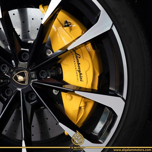 Подержанный Lamborghini Urus I, 4.0 л, 2021 в Дубае от Q Motors Белый цвет. Японская | AUTO.AE