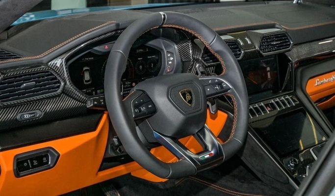 مستعملة Lamborghini Urus S أنا شد الوجه, 4.0 l, 2024 في في دبي من Laith Alobaidi Motors، اللون أزرق فاتح. المواصفات الأوروبية | AUTO.AE