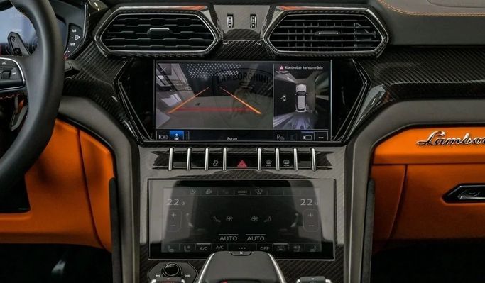 مستعملة Lamborghini Urus S أنا شد الوجه, 4.0 l, 2024 في في دبي من Laith Alobaidi Motors، اللون أزرق فاتح. المواصفات الأوروبية | AUTO.AE