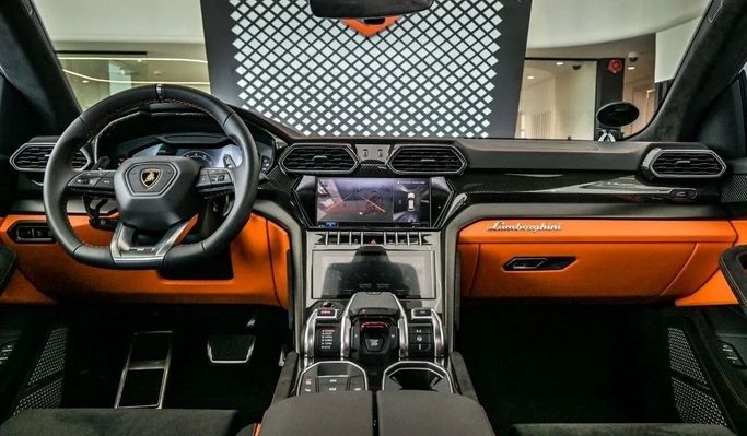 مستعملة Lamborghini Urus S أنا شد الوجه, 4.0 l, 2024 في في دبي من Laith Alobaidi Motors، اللون أزرق فاتح. المواصفات الأوروبية | AUTO.AE
