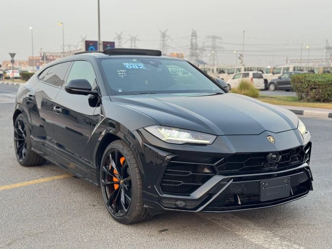 Подержанный Lamborghini Urus S I Рестайлинг, 4.0 л, 2022 в Дубае от Saeed Auto Черный цвет. Японская | AUTO.AE
