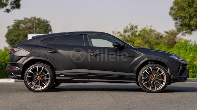 New Lamborghini Urus S I Facelift, 4.0 l, 2023 in Dubai by Milele, Black color. Other | AUTO.AE