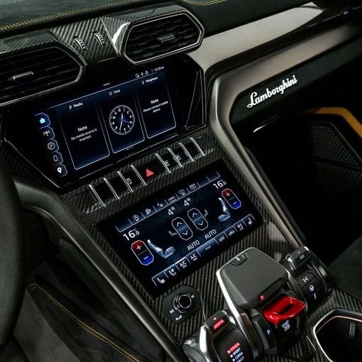 Подержанный Lamborghini Urus Performante I Рестайлинг, 4.0 л, 2024 в Дубае от AAA Motors Желтый цвет. Европейская | AUTO.AE