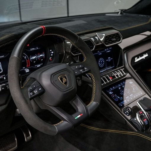 Подержанный Lamborghini Urus Performante I Рестайлинг, 4.0 л, 2024 в Дубае от AAA Motors Желтый цвет. Европейская | AUTO.AE