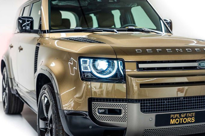 Новый Land Rover Defender 110 II, 5.0 л, 2025 в Дубае от PUPIL OF FATE MOTORS Золотистый цвет. GCC | AUTO.AE