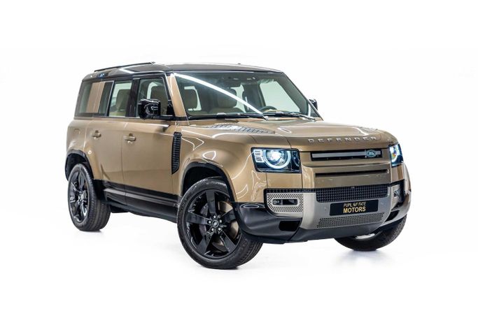 Новый Land Rover Defender 110 II, 5.0 л, 2025 в Дубае от PUPIL OF FATE MOTORS Золотистый цвет. GCC | AUTO.AE
