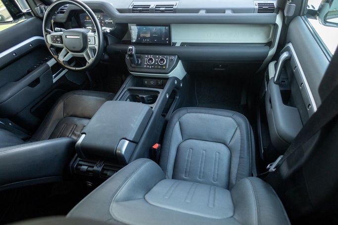 Used Land Rover Defender 110 II, 3.0 l, 2021 in Dubai by Linda Cars, Silver color. American Specs | AUTO.AE