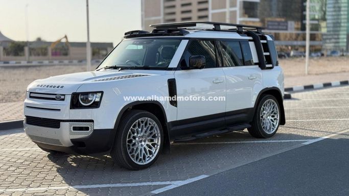 Подержанный Land Rover Defender II, 3.0 л, 2020 в Дубае от Alhamd Motors Белый цвет. Other | AUTO.AE