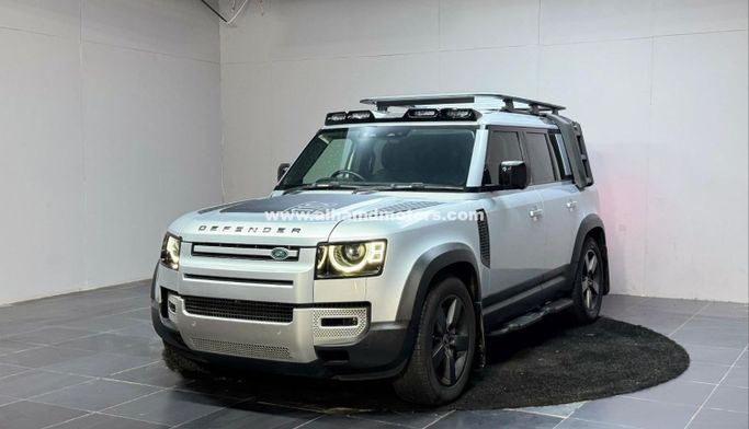 Подержанный Land Rover Defender 110 II, 3.0 л, 2022 в Дубае от Alhamd Motors Серебристый цвет. Other | AUTO.AE
