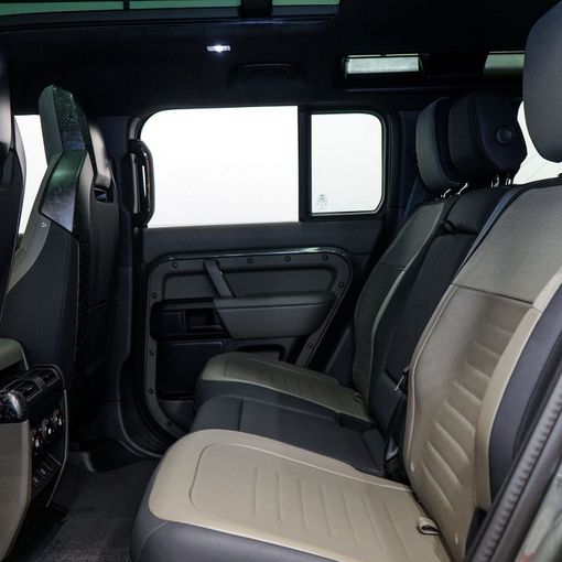 Новый Land Rover Defender Octa II, 4.4 л, 2025 в Дубае от AAA Motors Серый цвет. GCC | AUTO.AE