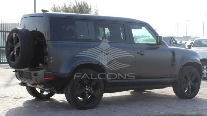 Новый Land Rover Defender 110 II, 5.0 л, 2023 в Дубае от Falcons GT Motors FZCO Серый цвет. Other | AUTO.AE