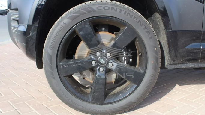 Новый Land Rover Defender 110 II, 5.0 л, 2023 в Дубае от Falcons GT Motors FZCO Серый цвет. Other | AUTO.AE