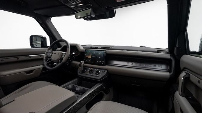 New Land Rover Defender Octa II, 4.4 l, 2025 in Dubai by Al Ain Class Motors, Green color. European Specs | AUTO.AE