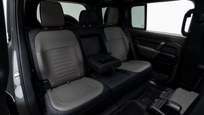 New Land Rover Defender Octa II, 4.4 l, 2025 in Dubai by Al Ain Class Motors, Green color. European Specs | AUTO.AE