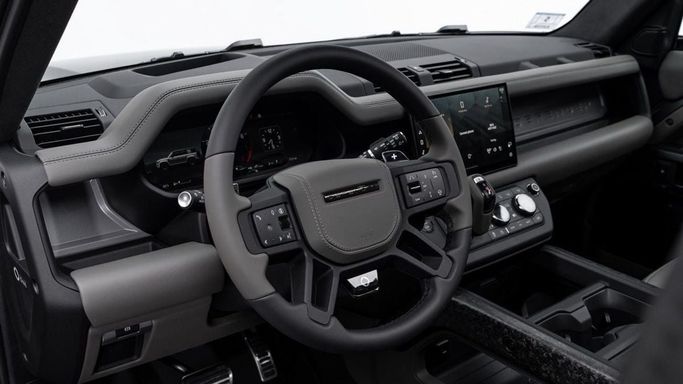 Used Land Rover Defender Octa II, 4.4 l, 2025 in Dubai by Al Ain Class Motors, Grey color. American Specs | AUTO.AE