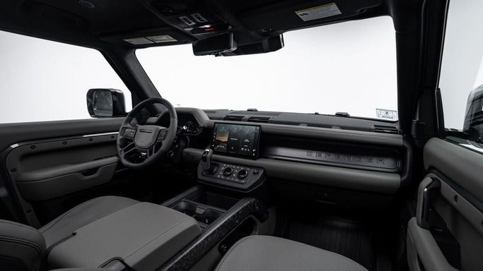 Used Land Rover Defender Octa II, 4.4 l, 2025 in Dubai by Al Ain Class Motors, Grey color. American Specs | AUTO.AE
