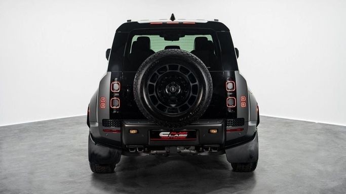 Used Land Rover Defender Octa II, 4.4 l, 2025 in Dubai by Al Ain Class Motors, Grey color. American Specs | AUTO.AE