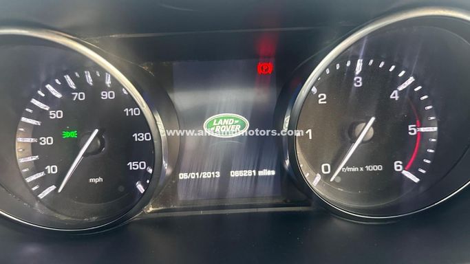 Подержанный Land Rover Discovery V, 2.0 л, 2016 в Дубае от Alhamd Motors Черный цвет. Other | AUTO.AE