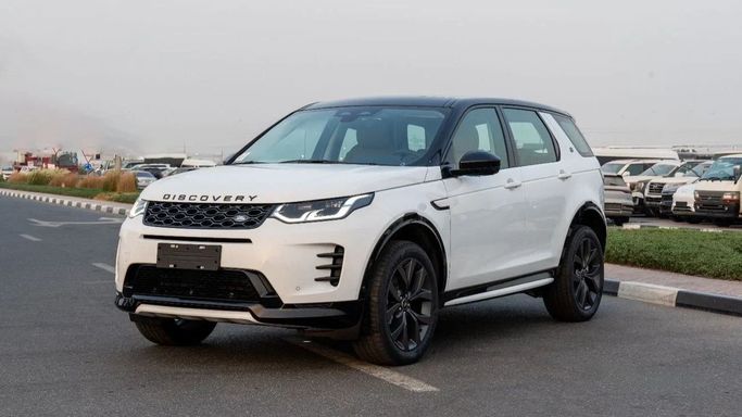 Новый Land Rover Discovery Sport I Рестайлинг, 2.0 л, 2025 в Дубае от Altass Motors Белый цвет. Other | AUTO.AE
