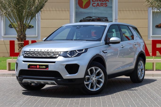 Used Land Rover Discovery Sport I, 2.0 l, 2018 in Dubai by Linda Cars, Silver color. GCC Specs | AUTO.AE