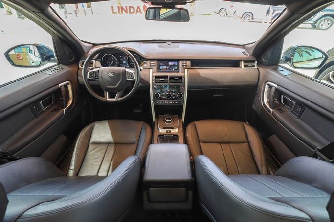 Used Land Rover Discovery Sport I, 2.0 l, 2018 in Dubai by Linda Cars, Silver color. GCC Specs | AUTO.AE