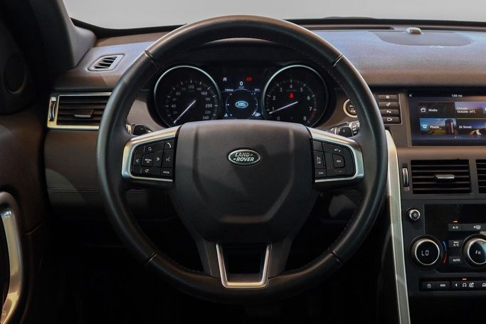 Used Land Rover Discovery Sport I, 2.0 l, 2018 in Dubai by Linda Cars, Silver color. GCC Specs | AUTO.AE