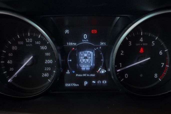 Used Land Rover Discovery Sport I, 2.0 l, 2018 in Dubai by Linda Cars, Silver color. GCC Specs | AUTO.AE