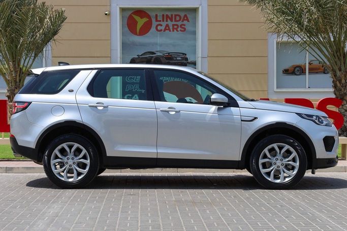 Used Land Rover Discovery Sport I, 2.0 l, 2018 in Dubai by Linda Cars, Silver color. GCC Specs | AUTO.AE
