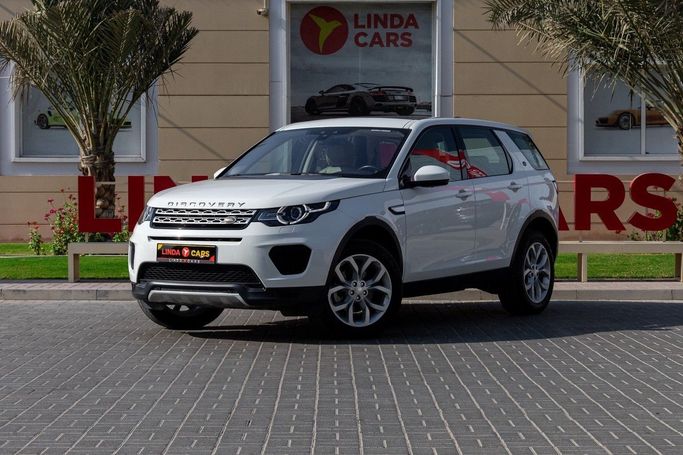 Подержанный Land Rover Discovery Sport I, 2.0 л, 2018 в Дубае от Linda Cars Белый цвет. GCC | AUTO.AE