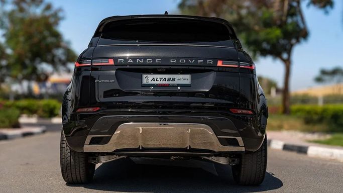 Новый Land Rover Range Rover Evoque P250 MHEV Long II Рестайлинг, 2.0 л, 2025 в Дубае от Altass Motors Черный цвет. Other | AUTO.AE