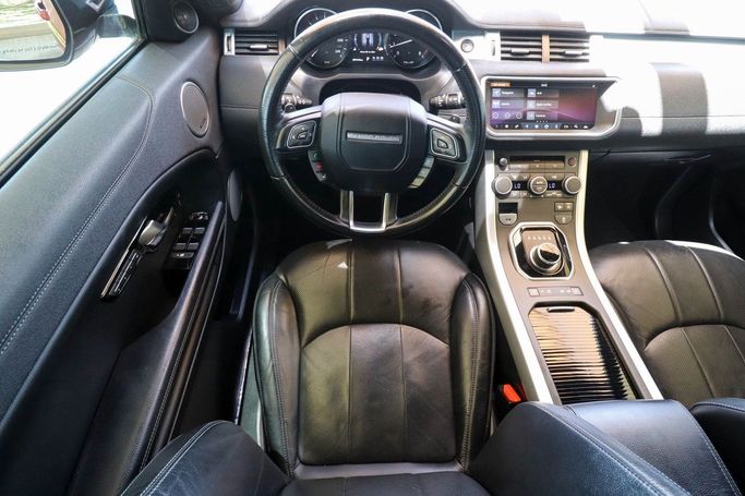 Подержанный Land Rover Range Rover Evoque I Рестайлинг, 2.0 л, 2017 в Дубае от Linda Cars Красный цвет. GCC | AUTO.AE