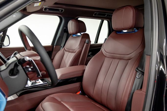 Land Rover Range Rover P530 MHEV V, 2023 внедорожник 5 дв. бизнес класса в Дубае от POF RENTAL черный цвет | AUTO.AE