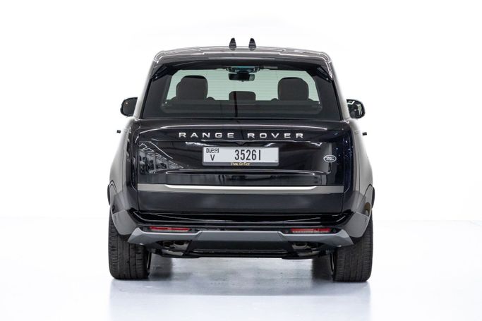 Land Rover Range Rover P530 MHEV V, 2023 внедорожник 5 дв. бизнес класса в Дубае от POF RENTAL черный цвет | AUTO.AE