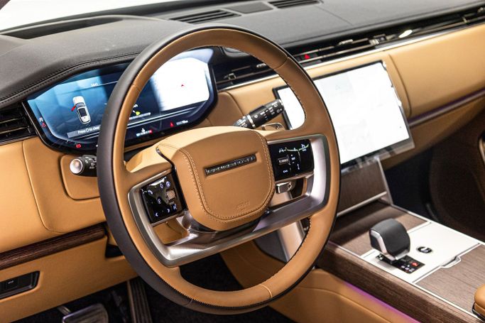 Land Rover Range Rover P530 MHEV V, 2024 внедорожник 5 дв. бизнес класса в Дубае от POF RENTAL белый цвет | AUTO.AE