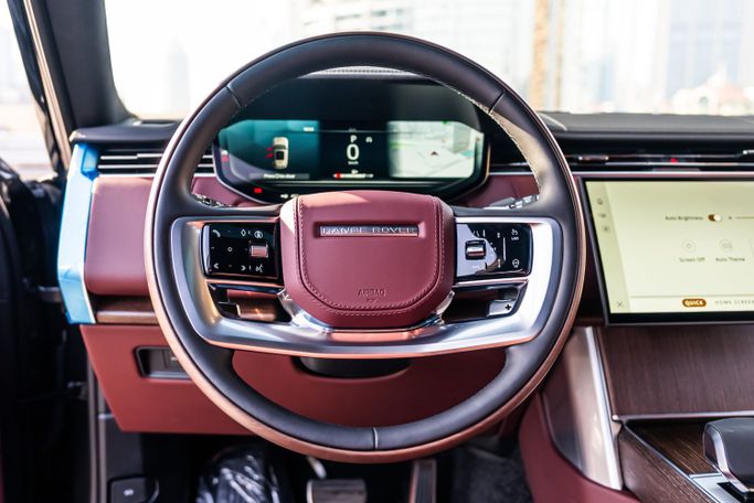 Land Rover Range Rover P530 MHEV V, 2024 внедорожник 5 дв. бизнес класса в Дубае от POF RENTAL серый цвет | AUTO.AE