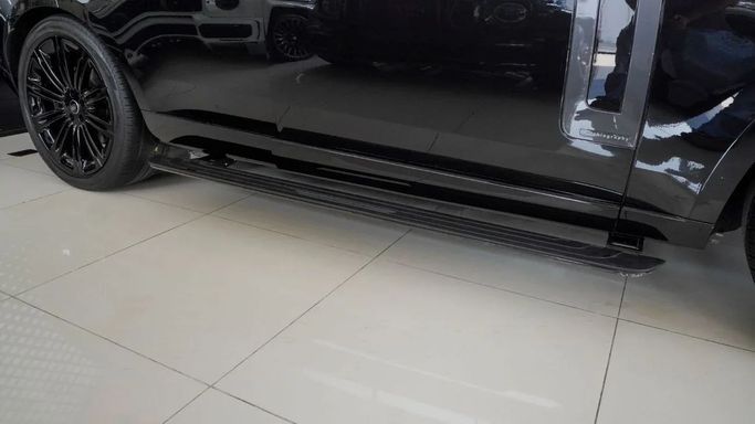 مستعملة Land Rover Range Rover P530 MHEV V, 4.4 l, 2024 في في دبي من Laith Alobaidi Motors، اللون أسود. المواصفات الأوروبية | AUTO.AE