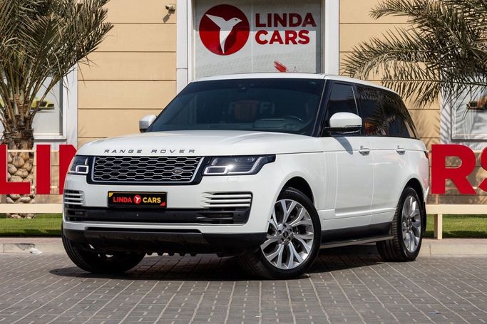 Подержанный Land Rover Range Rover IV Рестайлинг, 5.0 л, 2018 в Дубае от Linda Cars Белый цвет. GCC | AUTO.AE