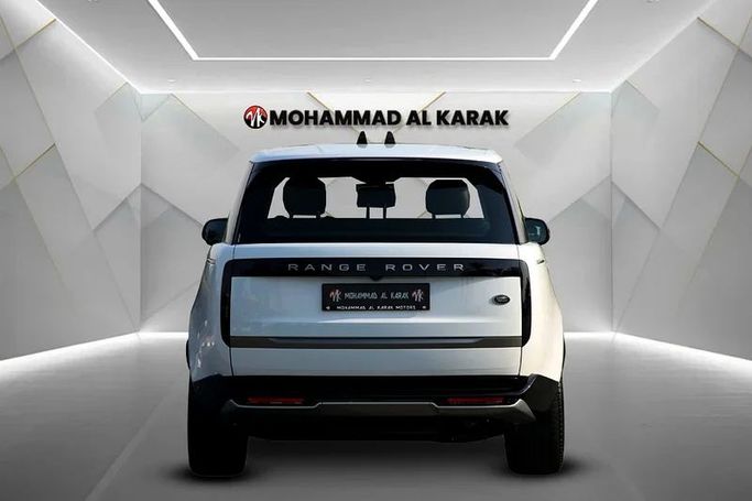 مستعملة Land Rover Range Rover P400 MHEV V, 3.0 l, 2023 في في دبي من Mohammad Alkarak Motors، اللون أبيض. مواصفات الخليج | AUTO.AE