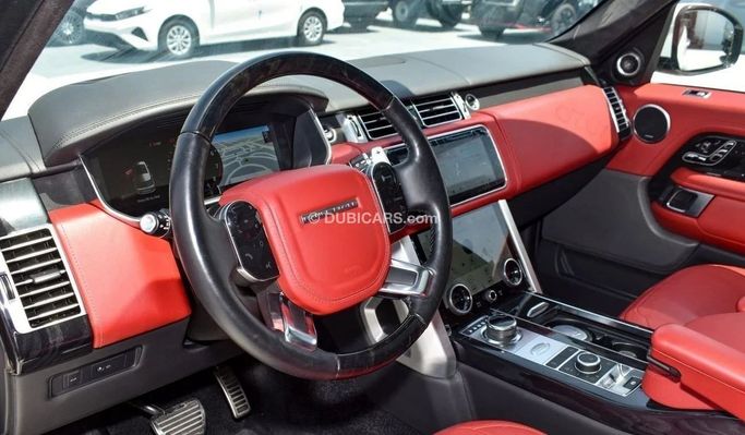 Подержанный Land Rover Range Rover IV Рестайлинг, 5.0 л, 2020 в Дубае от F7 Motors Белый цвет. Европейская | AUTO.AE