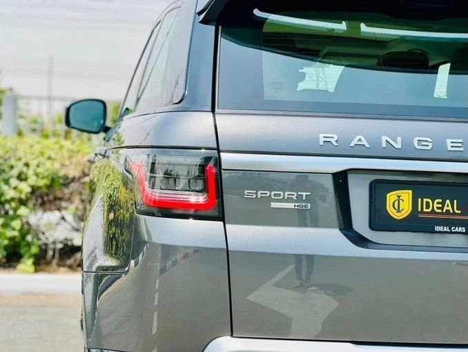 Подержанный Land Rover Range Rover IV Рестайлинг, 5.0 л, 2019 в Дубае от Ideal Cars LLC Серый цвет. GCC | AUTO.AE