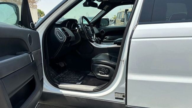 Подержанный Land Rover Range Rover IV, 5.0 л, 2014 в Дубае от Soltan Auto Белый цвет. Американская | AUTO.AE
