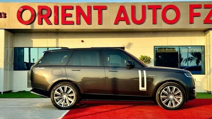 Новый Land Rover Range Rover P530 MHEV V, 4.4 л, 2023 в Дубае от Orient Auto FZE Черный цвет.  | AUTO.AE