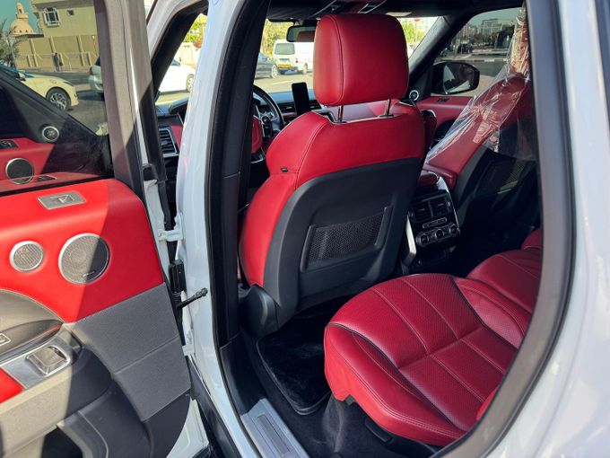 Подержанный Land Rover Range Rover Sport II, 5.0 л, 2014 в Дубае Белый цвет. GCC | AUTO.AE