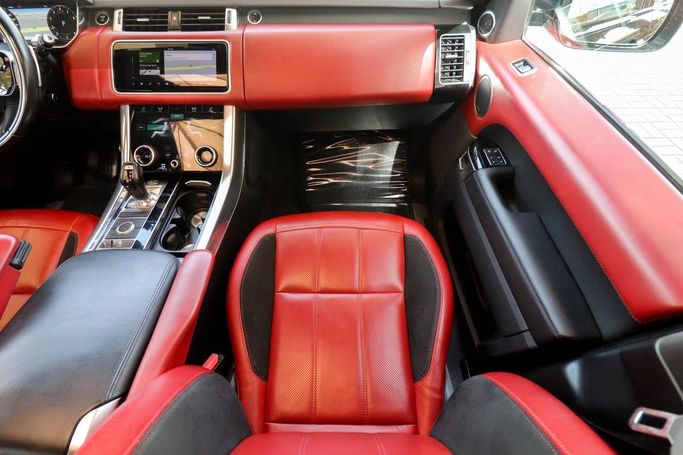 Подержанный Land Rover Range Rover Sport II Рестайлинг, 3.0 л, 2019 в Дубае от Linda Cars Черный цвет. GCC | AUTO.AE