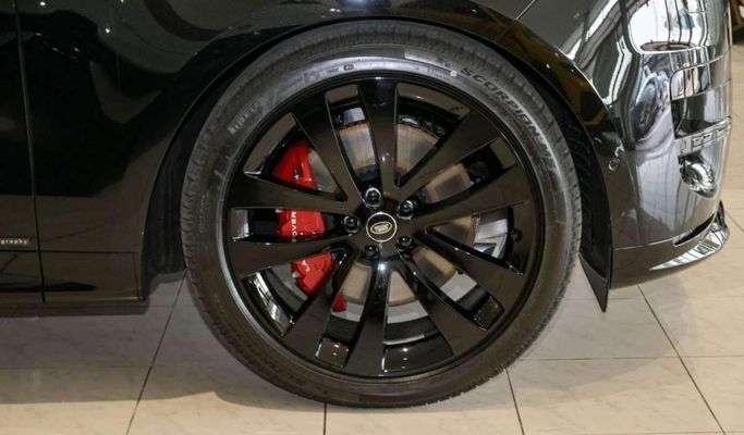 Новый Land Rover Range Rover Sport P530 III, 4.4 л, 2025 в Дубае от F7 Motors Черный цвет. Европейская | AUTO.AE