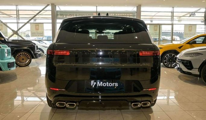 Новый Land Rover Range Rover Sport P530 III, 4.4 л, 2025 в Дубае от F7 Motors Черный цвет. Европейская | AUTO.AE