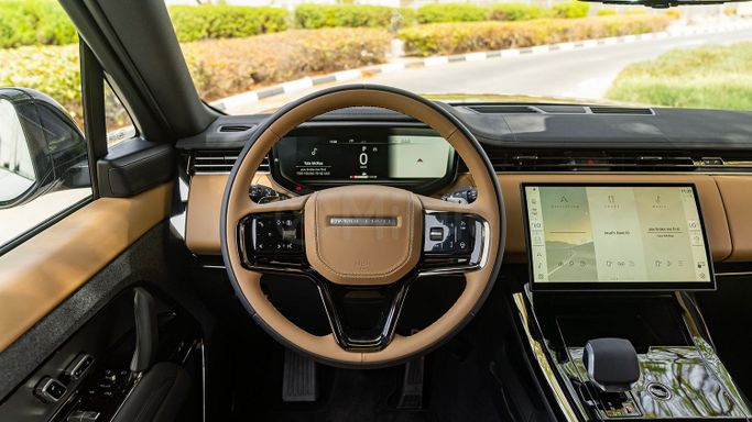 Новый Land Rover Range Rover Sport P400 MHEV III, 3.0 л, 2025 в Дубае от Milele Черный цвет. Other | AUTO.AE